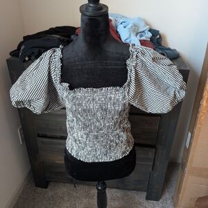 H&M Black and White Checkered Puff Sleeve Blouse
